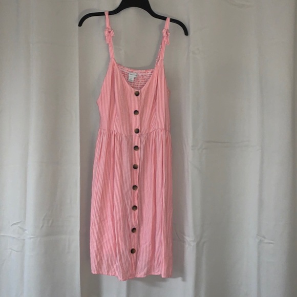peyton & parker Dresses & Skirts - Peyton & Parker. Medium. Soft pink and white beach dress. Like new.